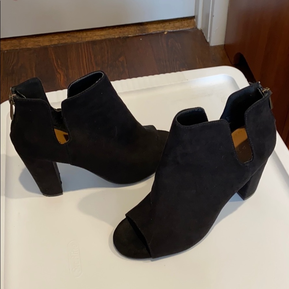 Black velvet open toe heel booties